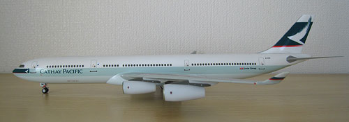 1/200 キャセイパシフィック航空公式モデル A340-300