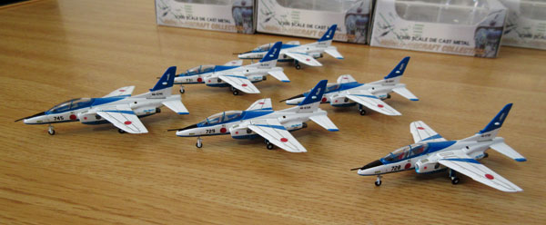 1/200 WORLD AIRCRAFT COLLECTION T-4 第4航空団 松島基地 第11飛行隊 ブルーインパルス