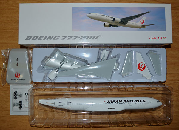 ホーガンウイングス　1/200　 JAL　日本航空　 B777-200