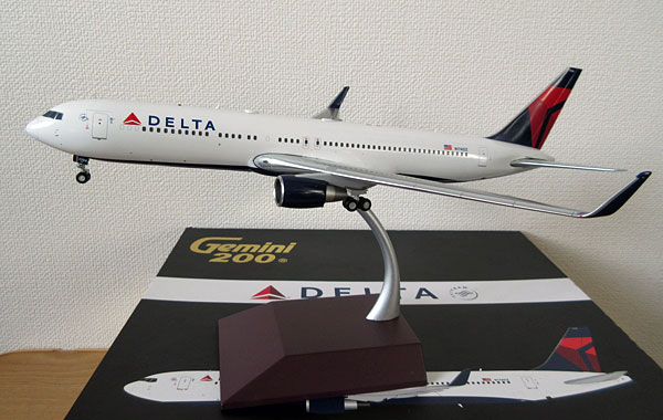 ジェミニ200 DELTA BOEING 767-300ER