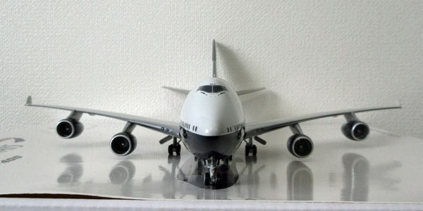 1/200 B-Models ブリティッシュエアウェイズ B747-400 Landor 100 year